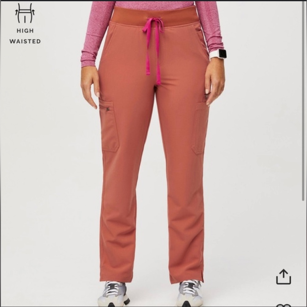 New Figs terra-cotta XL Yola Skinny scrub bottoms